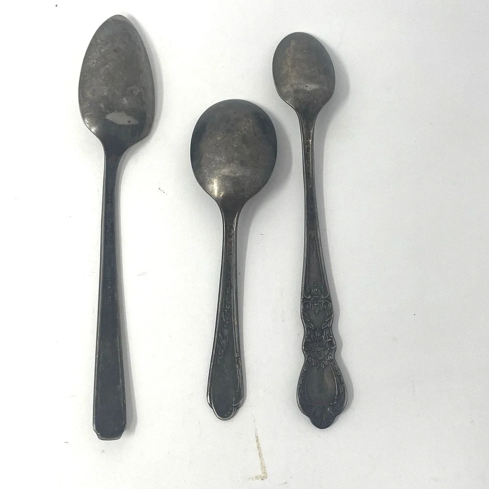 Vintage Silverplate Spoons Lot of 3 Rogers Bros Oneida 1847‎ 1881 Floral Ornate